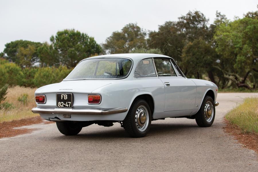  Alfa Romeo GT 1300 Junior (105) 1968 года  (фото 12 из 12)